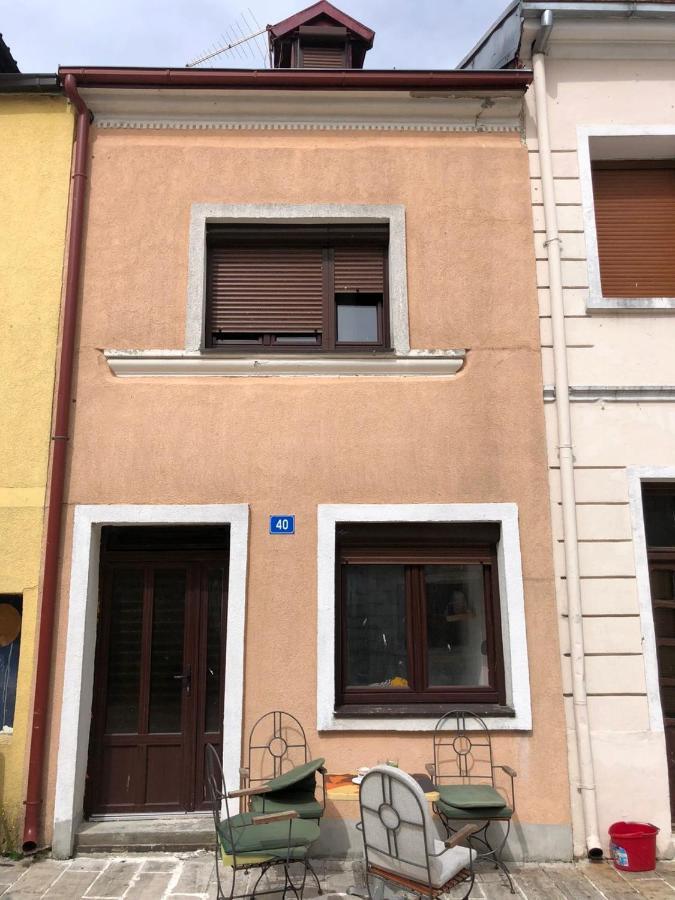 Hostel Ka Doma Цетине Экстерьер фото