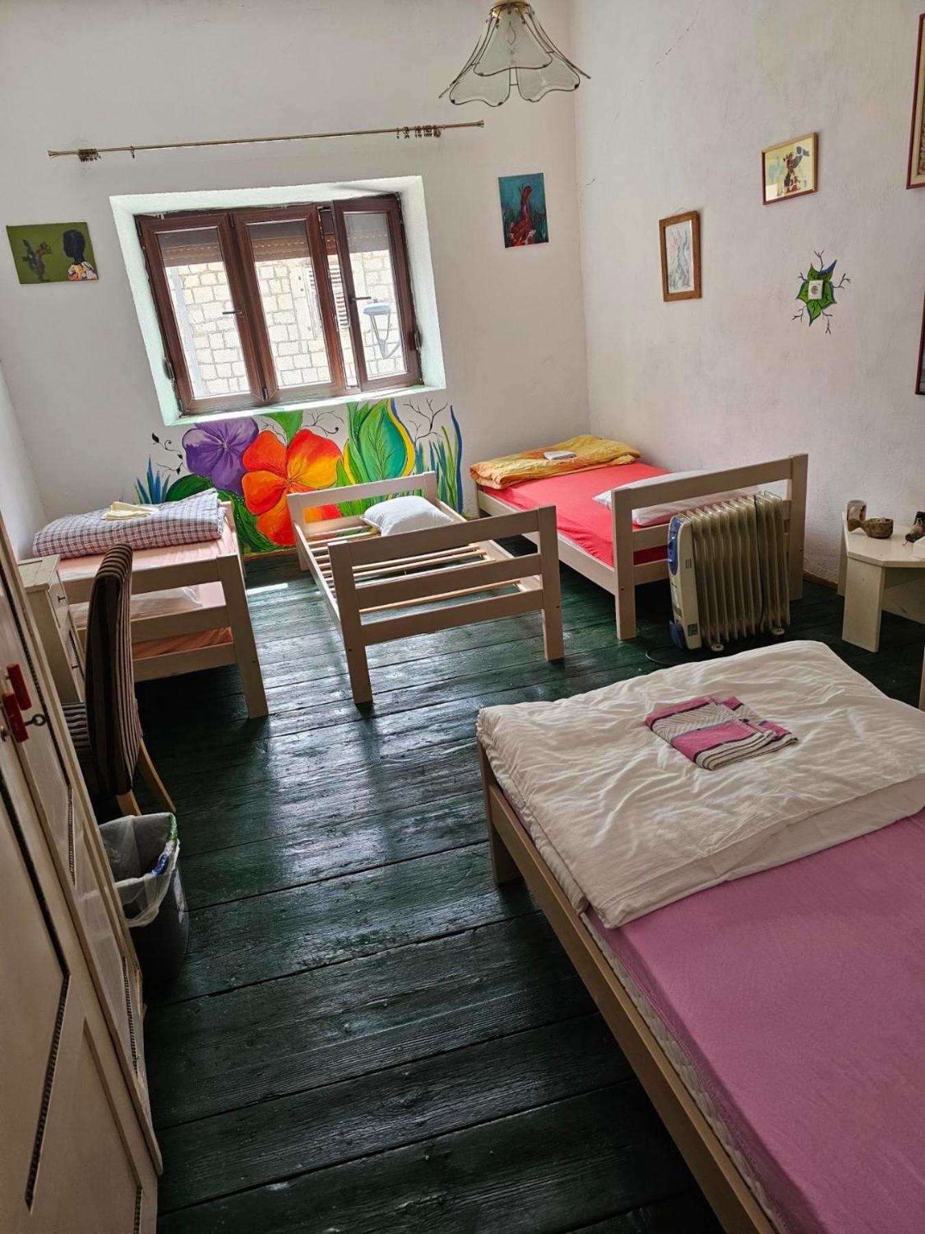 Hostel Ka Doma Цетине Экстерьер фото